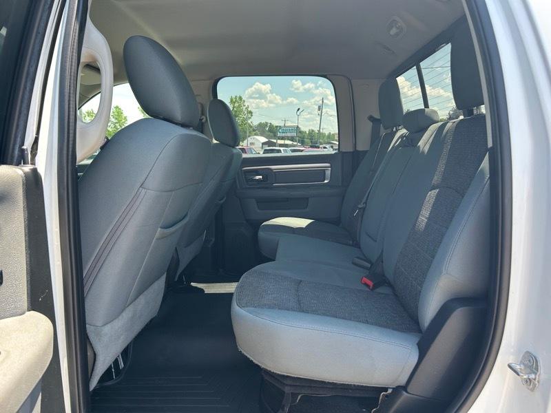 RAM 1500 SLT Crew Cab SWB 4WD 2017