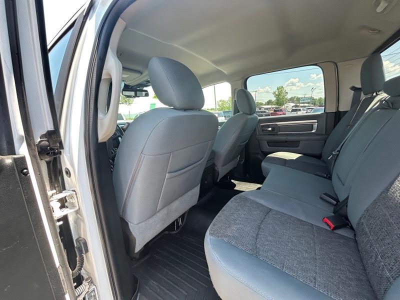 RAM 1500 SLT Crew Cab SWB 4WD 2017