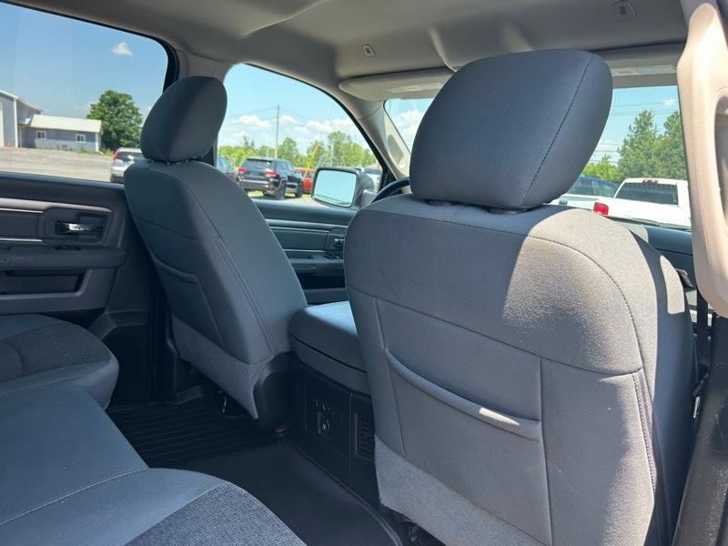 RAM 1500 SLT Crew Cab SWB 4WD 2017