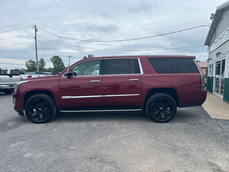 Cadillac Escalade ESV Premium Luxury 4WD 2017