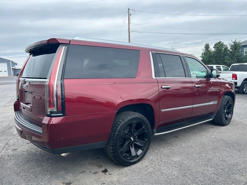 Cadillac Escalade ESV Premium Luxury 4WD 2017