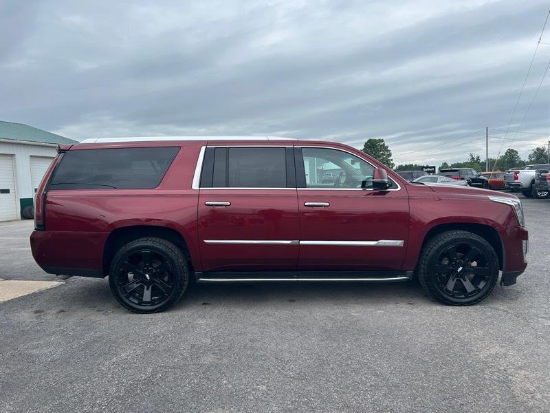 Cadillac Escalade ESV Premium Luxury 4WD 2017