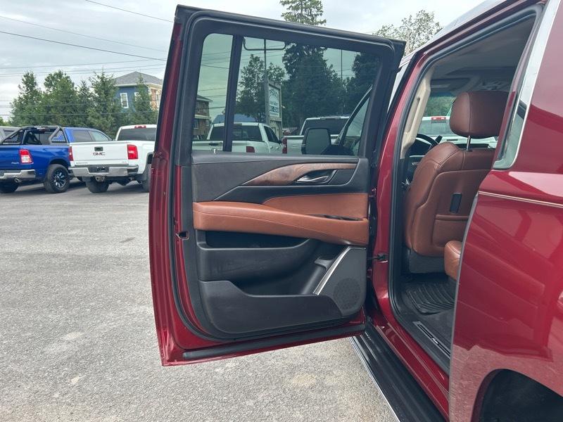 Cadillac Escalade ESV Premium Luxury 4WD 2017