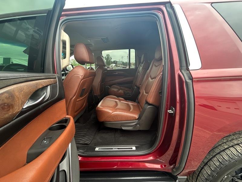Cadillac Escalade ESV Premium Luxury 4WD 2017