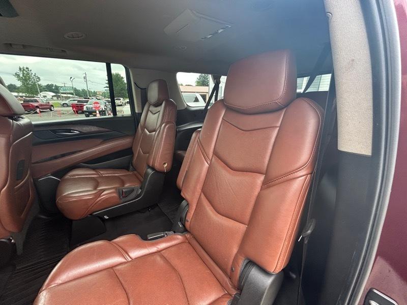 Cadillac Escalade ESV Premium Luxury 4WD 2017