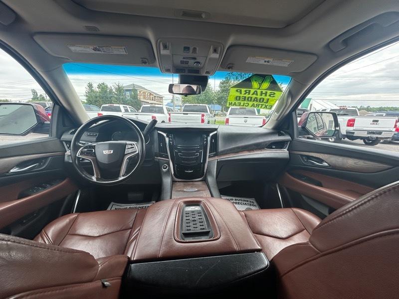 Cadillac Escalade ESV Premium Luxury 4WD 2017