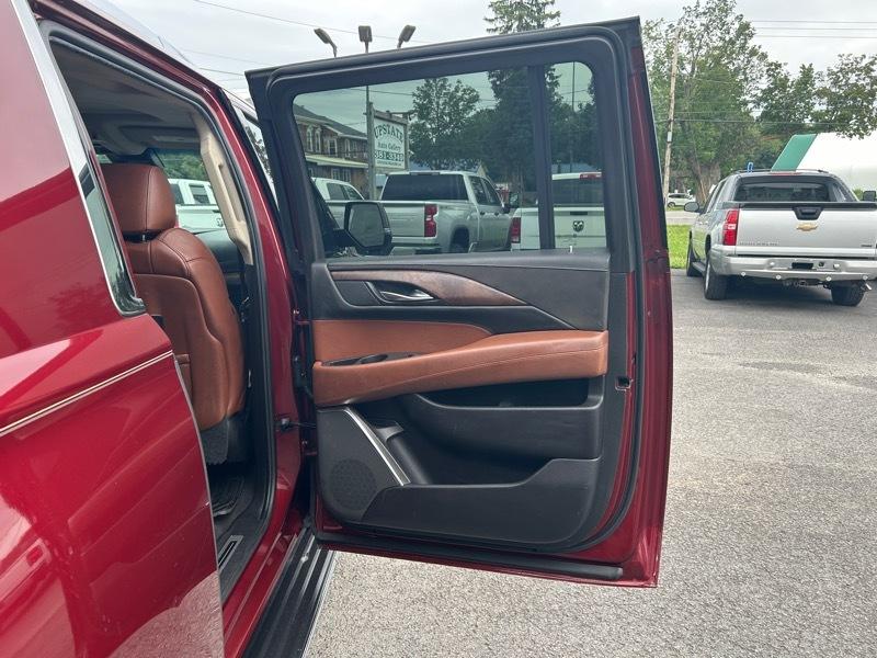Cadillac Escalade ESV Premium Luxury 4WD 2017