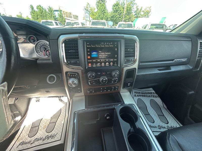 RAM 1500 Laramie Crew Cab SWB 4WD 2014
