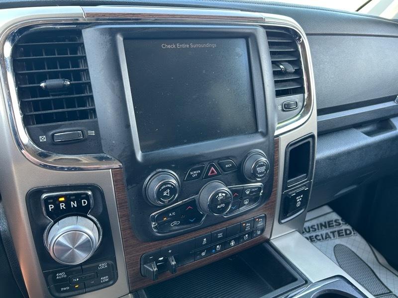 RAM 1500 Laramie Crew Cab SWB 4WD 2014