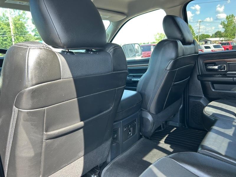 RAM 1500 Laramie Crew Cab SWB 4WD 2014