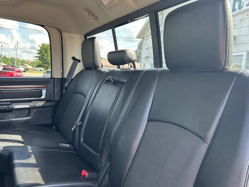 RAM 1500 Laramie Crew Cab SWB 4WD 2014