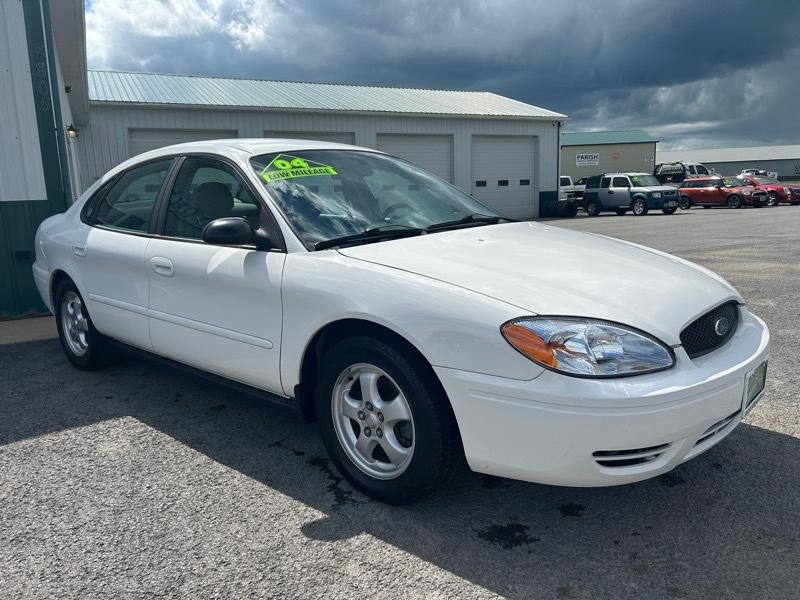 Ford Taurus SE 2004
