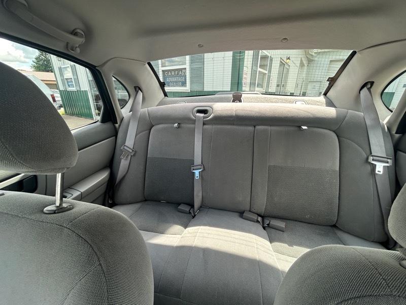 Ford Taurus SE 2004