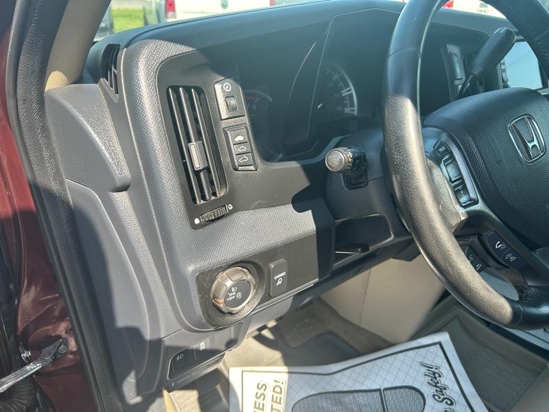 Honda Ridgeline RTL w/ Leather and Navigation 2013