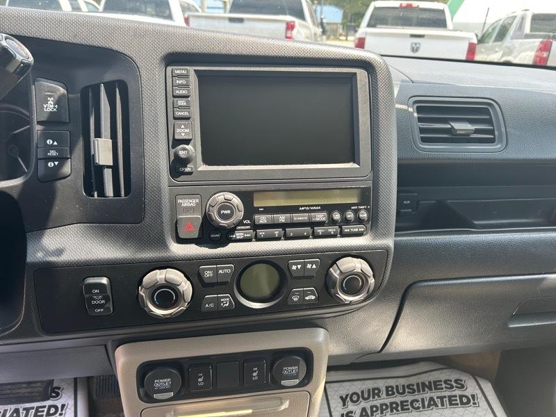 Honda Ridgeline RTL w/ Leather and Navigation 2013