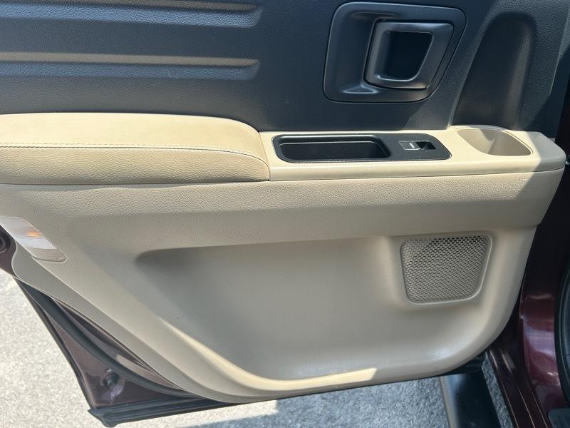Honda Ridgeline RTL w/ Leather and Navigation 2013