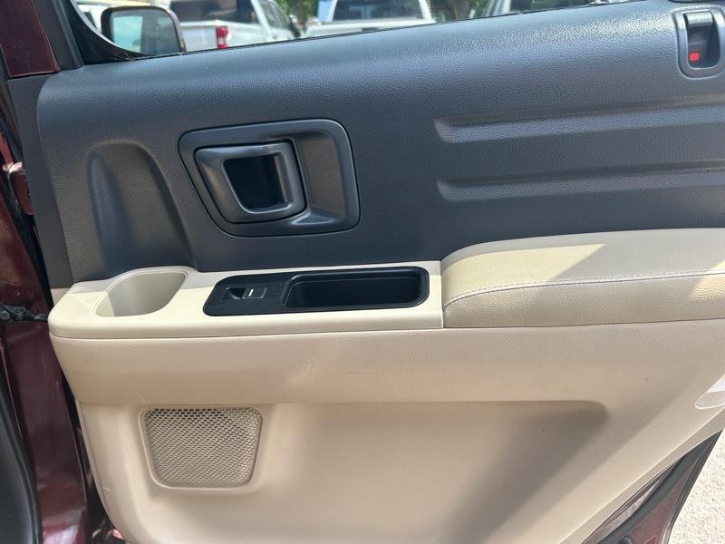 Honda Ridgeline RTL w/ Leather and Navigation 2013