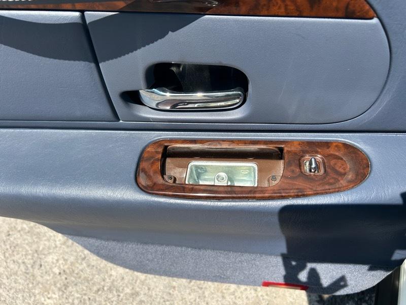 Lincoln Town Car Signature 2001