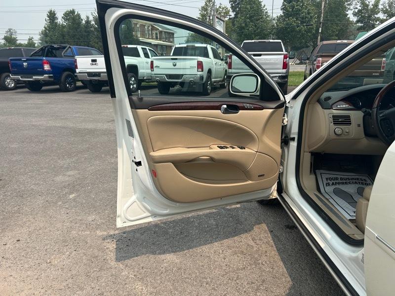Buick Lucerne CXS 2008