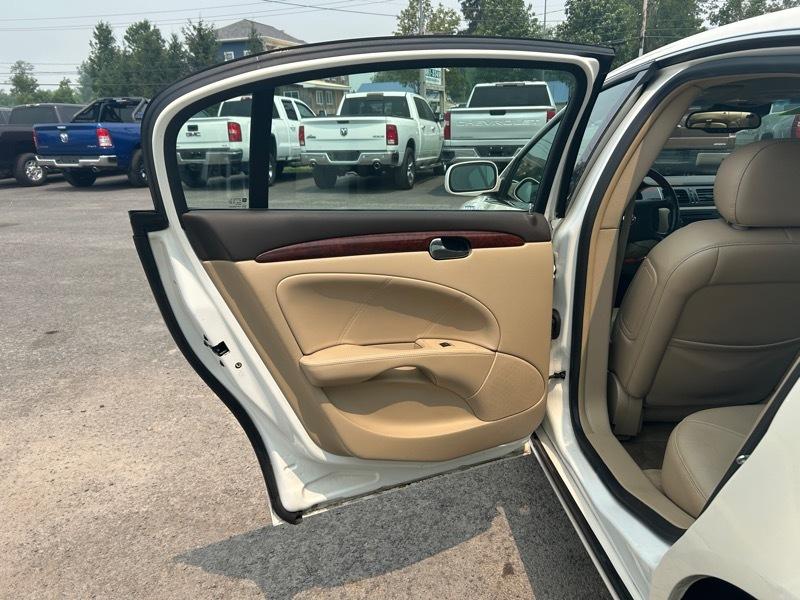 Buick Lucerne CXS 2008