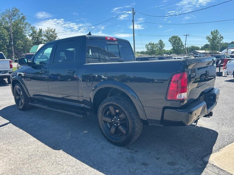 RAM 1500 Big Horn Crew Cab 4WD 2018