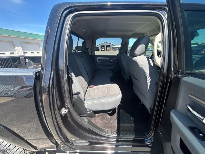 RAM 1500 Big Horn Crew Cab 4WD 2018