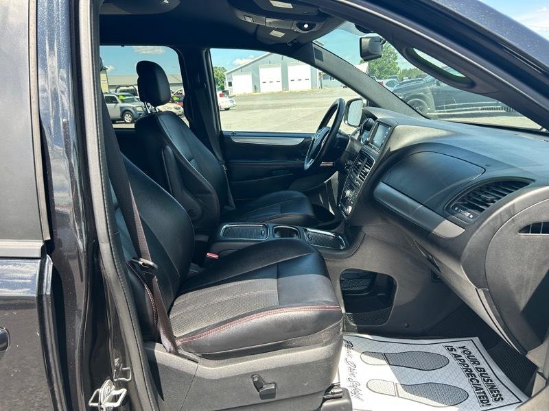 Dodge Grand Caravan R/T 2015