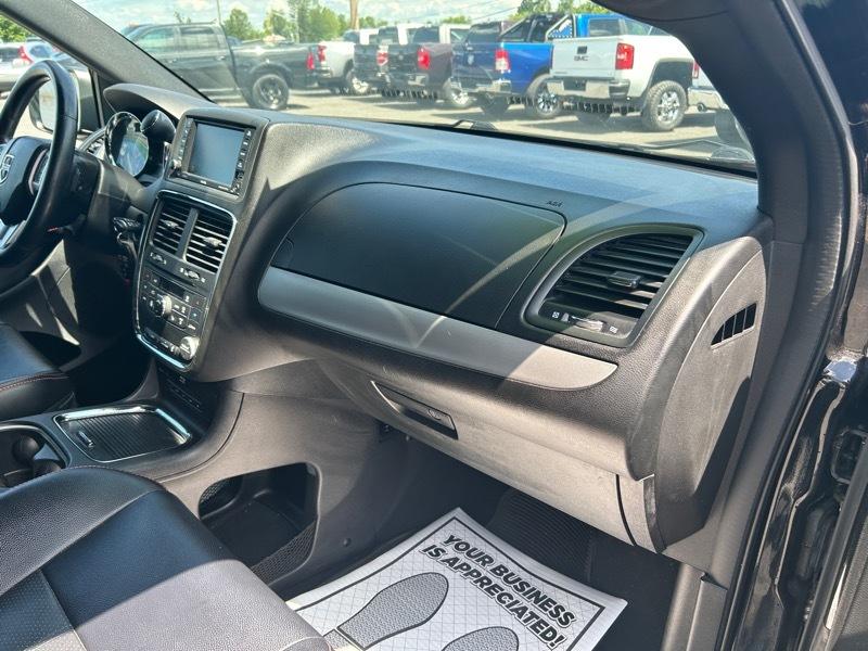 Dodge Grand Caravan R/T 2015