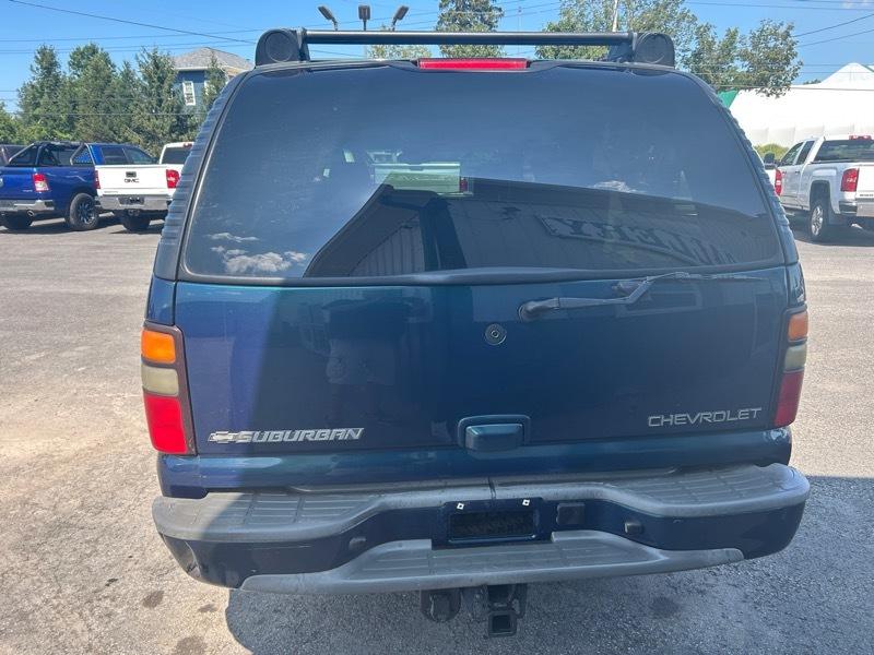 Chevrolet Suburban 1500 4WD 2005