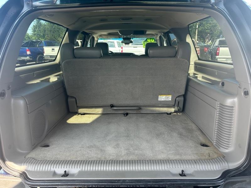 Chevrolet Suburban 1500 4WD 2005