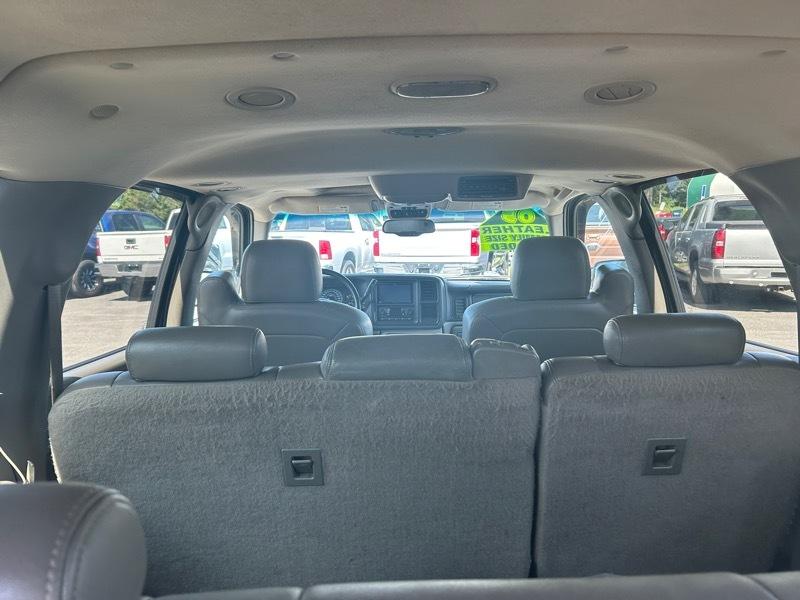 Chevrolet Suburban 1500 4WD 2005
