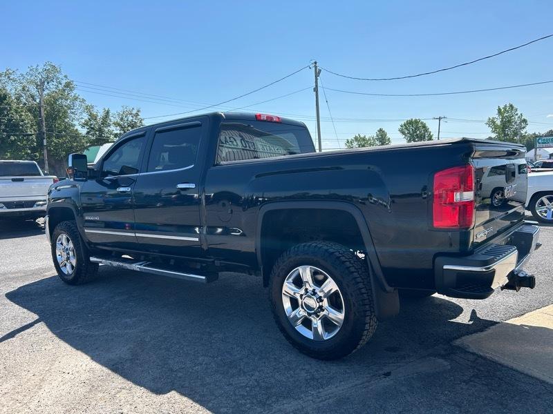 GMC Sierra 2500HD SLT Crew Cab 4WD 2017