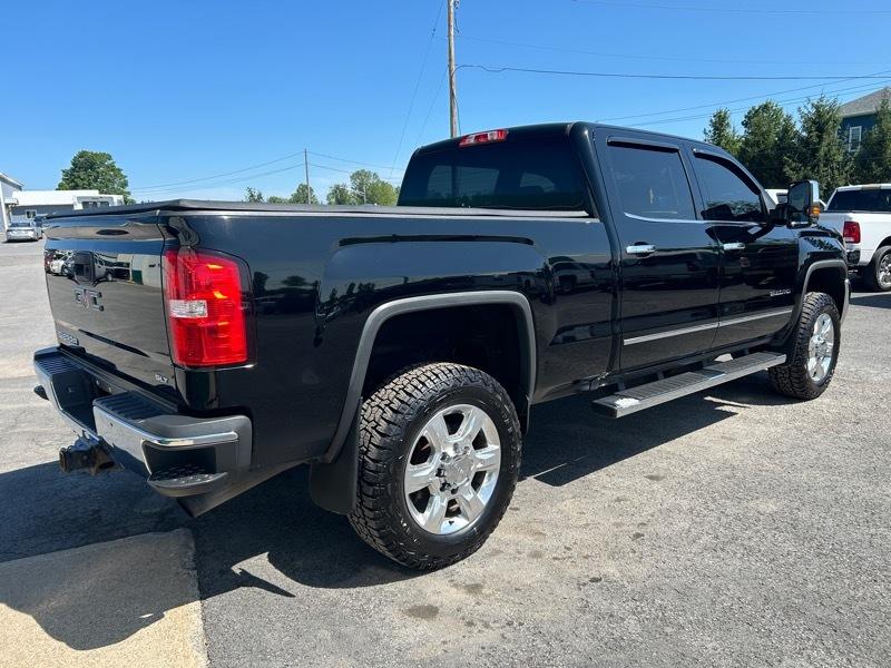 GMC Sierra 2500HD SLT Crew Cab 4WD 2017