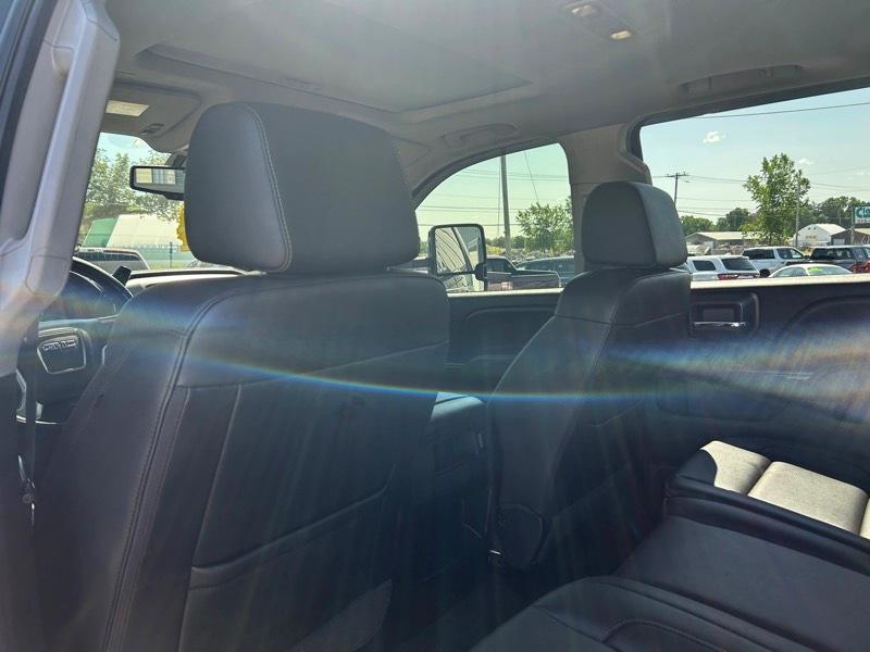 GMC Sierra 2500HD SLT Crew Cab 4WD 2017