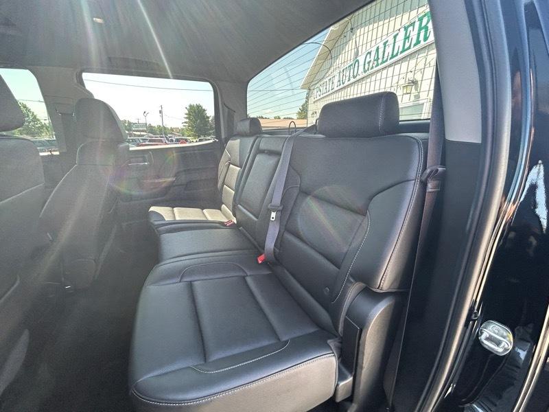 GMC Sierra 2500HD SLT Crew Cab 4WD 2017