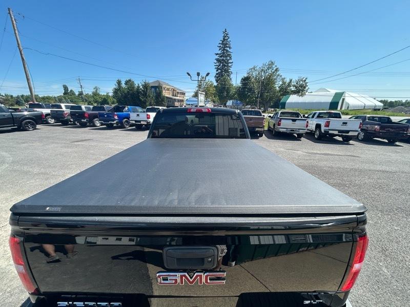 GMC Sierra 2500HD SLT Crew Cab 4WD 2017