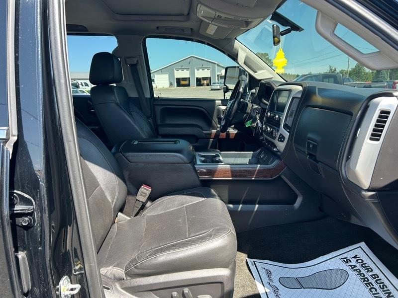 GMC Sierra 2500HD SLT Crew Cab 4WD 2017