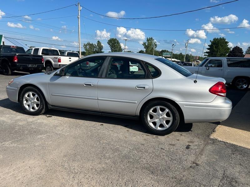 Ford Taurus SEL 2005