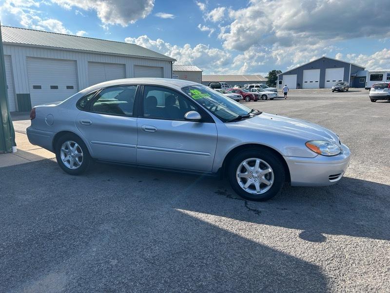 Ford Taurus SEL 2005