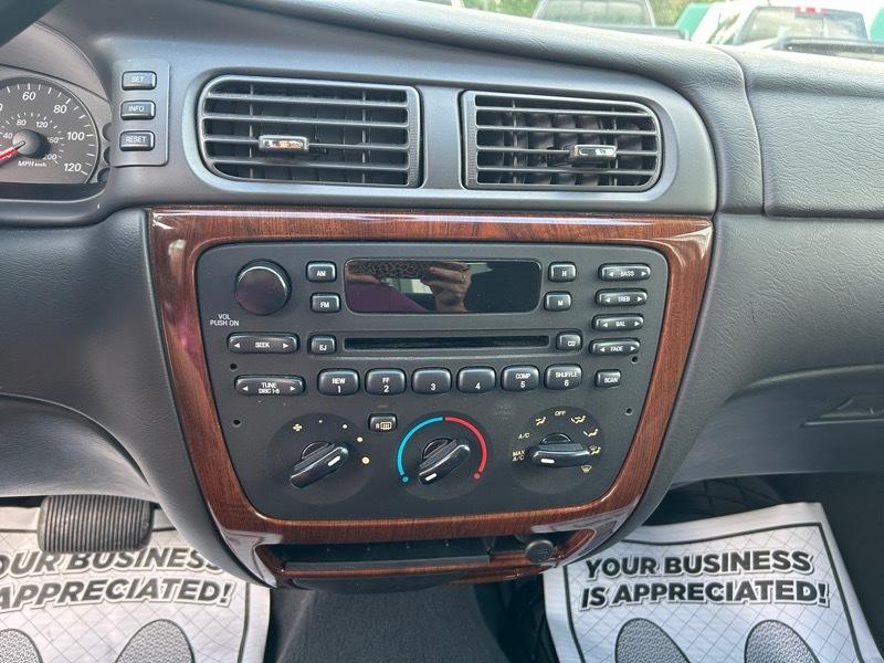 Ford Taurus SEL 2005