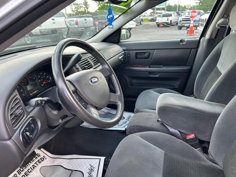 Ford Taurus SEL 2005