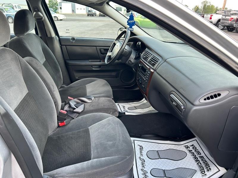 Ford Taurus SEL 2005
