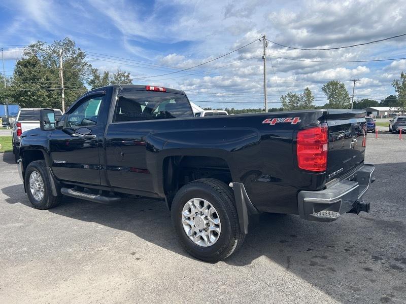 Chevrolet Silverado 3500HD LT Long Box 4WD 2015