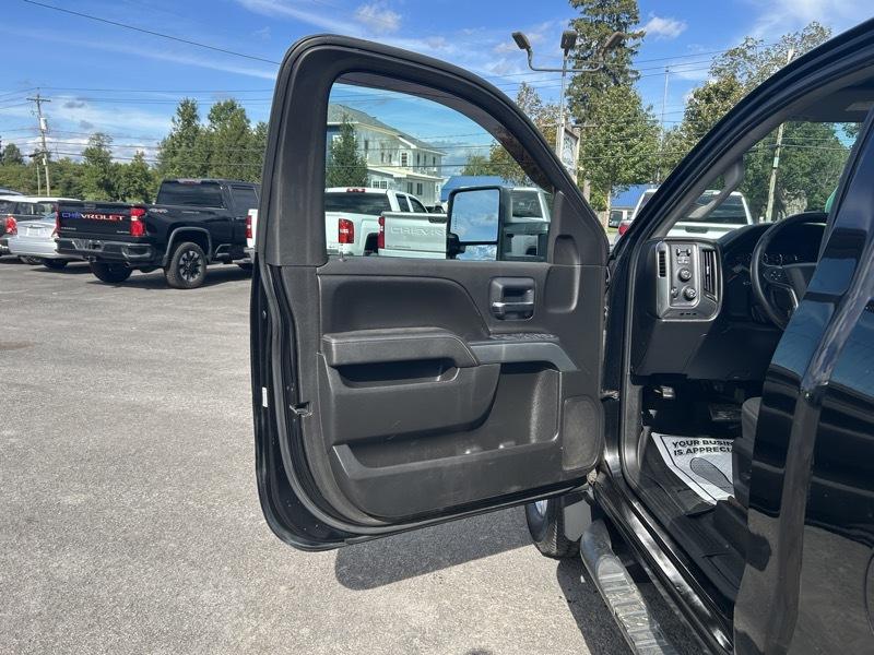 Chevrolet Silverado 3500HD LT Long Box 4WD 2015