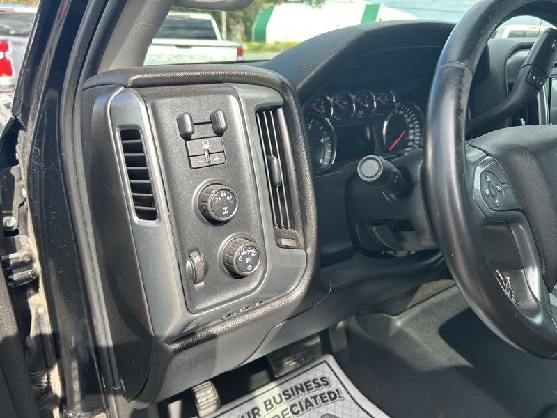 Chevrolet Silverado 3500HD LT Long Box 4WD 2015