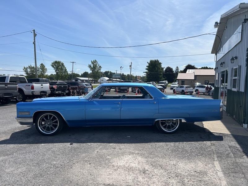 Cadillac Sedan  1966
