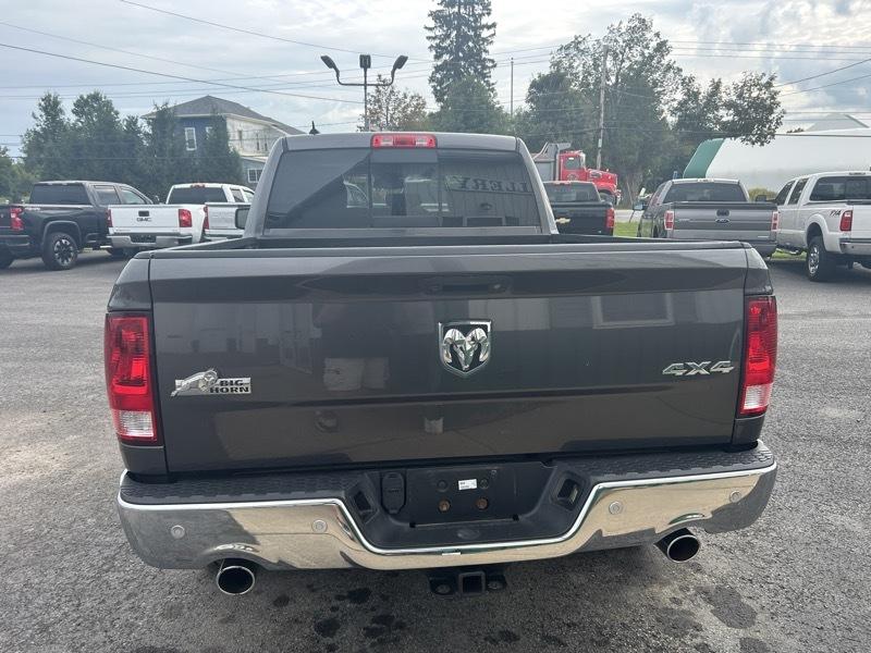 RAM 1500 SLT Quad Cab 4WD 2017