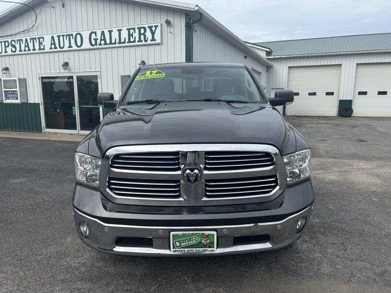 RAM 1500 SLT Quad Cab 4WD 2017