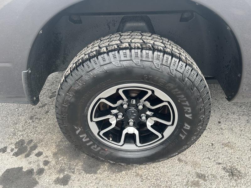 RAM 1500 SLT Quad Cab 4WD 2017