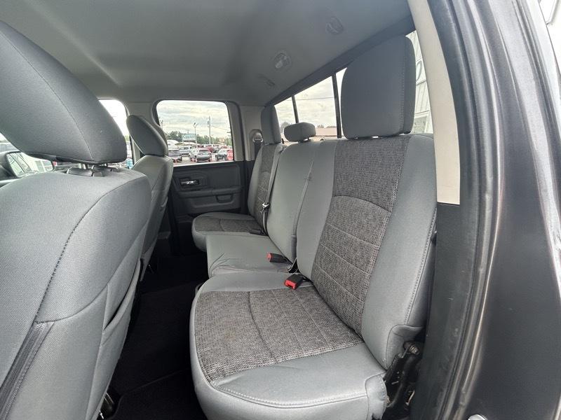 RAM 1500 SLT Quad Cab 4WD 2017